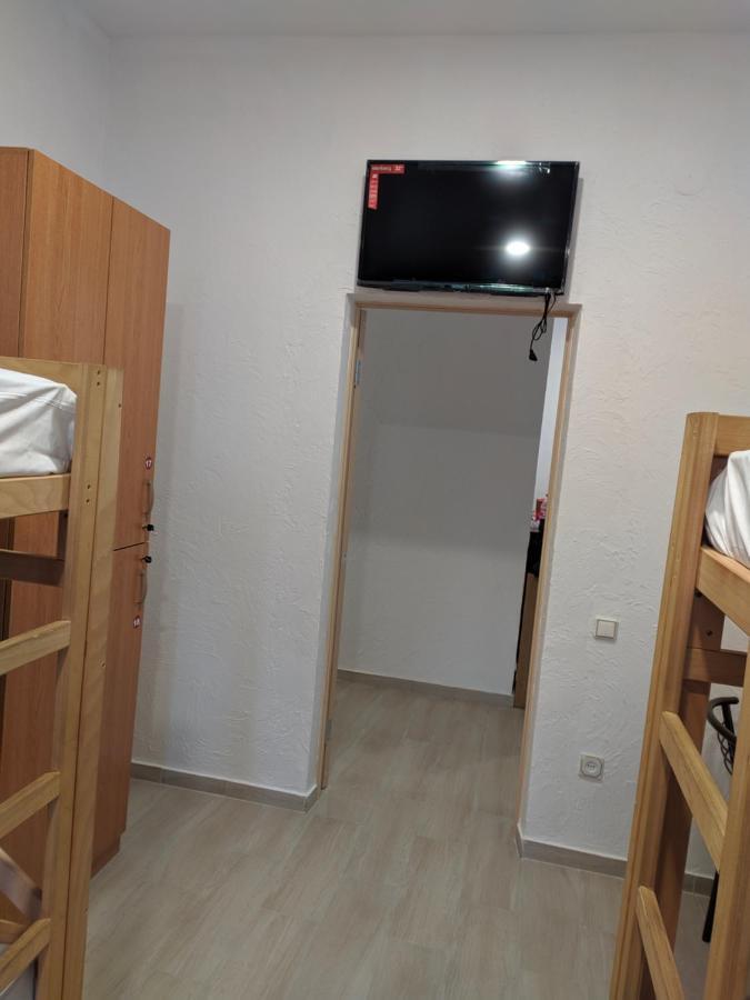 Mirage Hotel Tsjernivsi Buitenkant foto